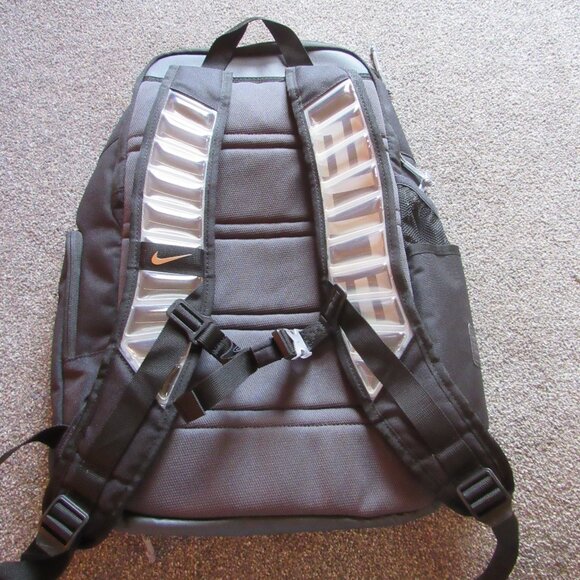 Nike Hoops Elite Backpack, Black Anthracite and Metallic Silver - Picture 2 of 4
